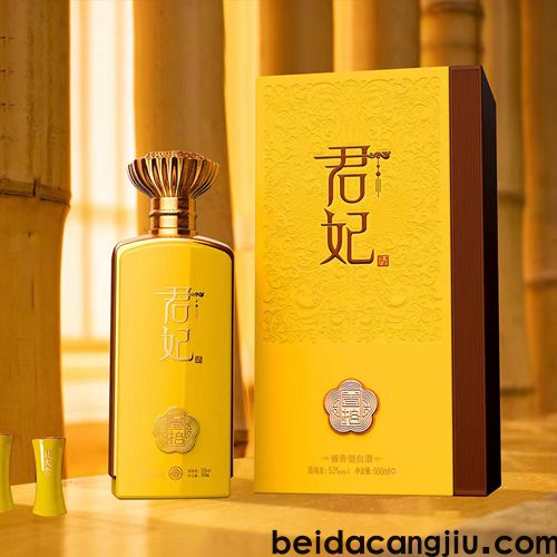 北大仓君妃30年隆重发布，木箱酒海发酵叁拾年。